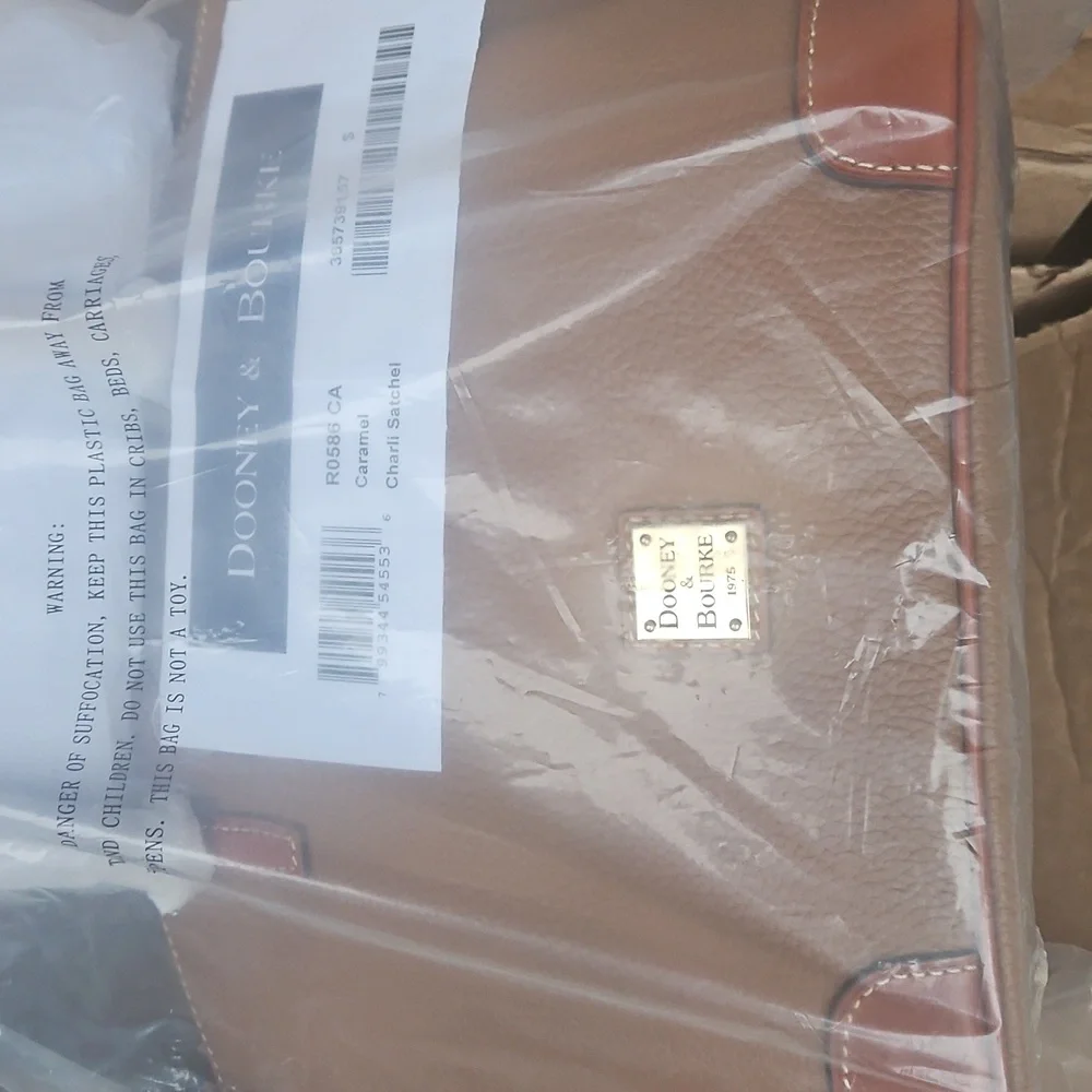 Dooney & Bourke handbag purse Rich Pebble Grain Satchel tan Brand New!